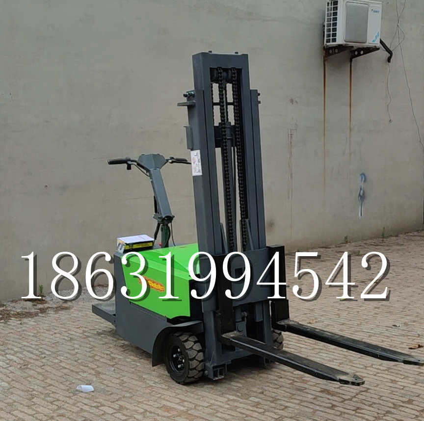 北竿乡优程全电动叉车插腿式堆高车液压装卸车1.5吨升高小型站驾式铲车